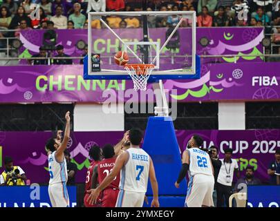 Chennai, Inde. 22 novembre 2024. Le Qatar a battu l'Inde 69-53 lors de la deuxième phase de qualification de la Coupe d'Asie FIBA 2025, qui s'est tenue à Chennai, en Inde. Crédit : Ranjith Kumar/Alamy Live News. Banque D'Images