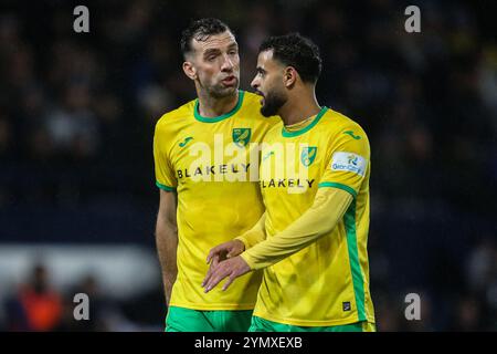 Shane Duffy de Norwich City parle à Anis Slimane de Norwich City lors du match du Sky Bet Championship West Bromwich Albion vs Norwich City aux Hawthorns, West Bromwich, Royaume-Uni, 23 novembre 2024 (photo de Gareth Evans/News images) Banque D'Images