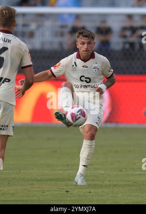 Paddington, Australie. 23 novembre 2024. Luka Jovanovic de l'Adelaide United FC vu en action lors du match de la cinquième ronde de la saison 2024-25 d'Isuzu UTE A-League entre Brisbane Roar FC et Adelaide United FC qui s'est tenu au stade Allianz. Score final Adelaide United FC 3:2 Brisbane Roar FC. (Photo Luis Veniegra/SOPA images/SIPA USA) crédit : SIPA USA/Alamy Live News Banque D'Images