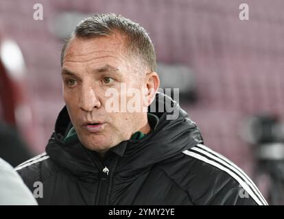 Tynecastle Park Edinburgh Écosse Royaume-Uni 23rd Nov 24 William Hill Premiership match Hearts vs Celtic. Responsable celtique Brendan Rodgers crédit : eric mccowat/Alamy Live News Banque D'Images