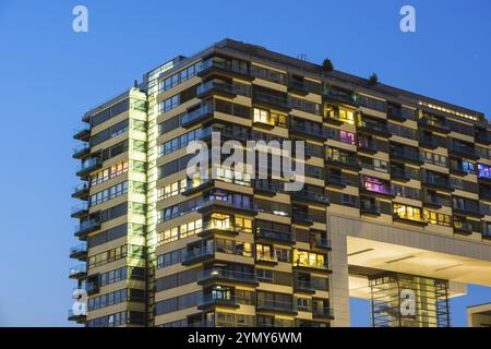 Kranhaus, Rheinauhafen, Cologne, Rhénanie du Nord-Westphalie, Allemagne, Europe Banque D'Images