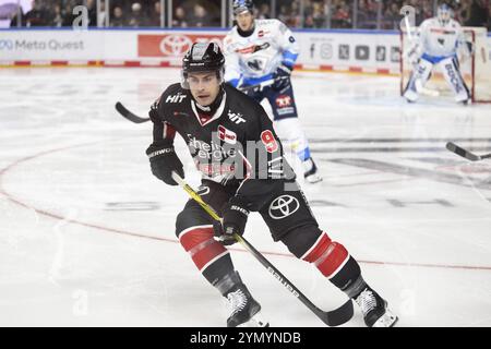 LanxessArena, Rhénanie du Nord-Westphalie, Maximilian Kammerer (Cologne Sharks, #9), PENNY DEL, Cologne Sharks-ERC Ingolstadt le 22/11/2024 à la LanxessA Banque D'Images