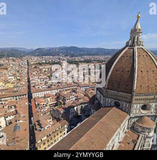 La coupole géante de la cathédrale Santa Maria del Fiore à Florence, Italie, Europe Banque D'Images