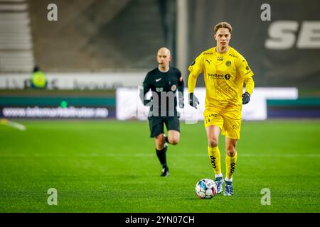 Skien, Norvège, 23 novembre 2024. Ulrik Saltnes de Bodø/Glimt sur le ballin The Eliteserien match entre ODD et Bodø/Glimt à Skagerak Arena. Crédit : Frode Arnesen/Alamy Live News Banque D'Images