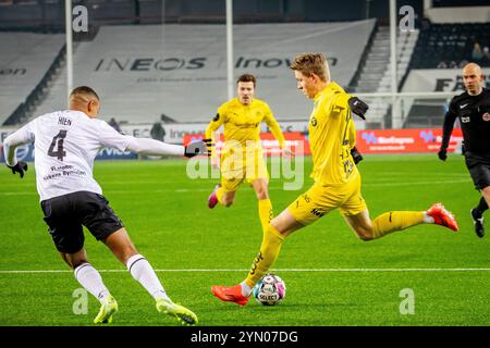 Skien, Norvège, 23 novembre 2024. Jens Petter Hauge de Bodø/Glimt tourne dans le match d'Eliteserien entre ODD et Bodø/Glimt au Skagerak Arena. Crédit : Frode Arnesen/Alamy Live News Banque D'Images