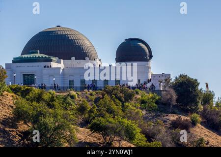 Los Angeles Californie États-Unis - 16 novembre 2024 : Observatoire historique Griffith dans les collines d'Hollywood de Los Angeles en Californie Banque D'Images