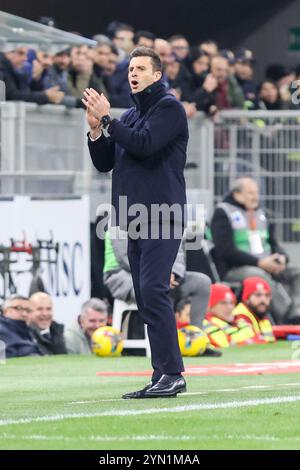 Milan, Italie. 23 novembre 2024. Thiago Motta, entraîneur-chef du Juventus FC, lors du match de football Serie A Enilive 2024/2025 entre Milan et la Juventus au stade Giuseppe Meazza de Milan, dans le nord de l'Italie - dimanche 23 novembre 2024. Sport - Football. (Photo par Antonio Saia) crédit : Kines Milano/Alamy Live News Banque D'Images