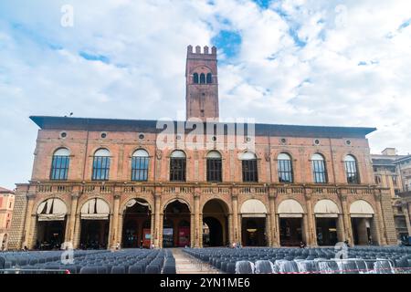 Bologne, Italie - 6 septembre 2024 : le Palazzo del Podesta. Banque D'Images