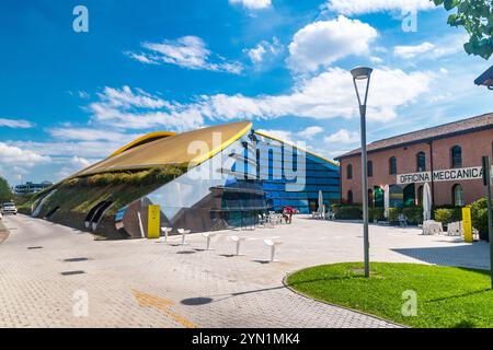 Modène, Italie - 6 septembre 2024 : Museo Casa Enzo Ferrari (Museo Enzo Ferrari). Banque D'Images