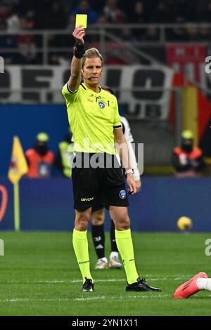 Milan, Italie. 23 novembre 2024. Arbitre Daniele Chiffi lors de la 13ème journée du Championnat de Serie A entre l'A.C. Milan et le Juventus FC au stade San Siro le 21 octobre 2024 à Milan, Italie. Crédit : Domenico Cippitelli/Alamy Live News Banque D'Images