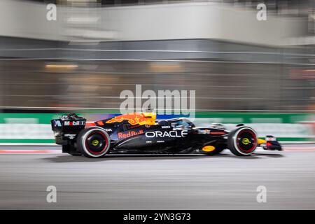 23 novembre 2024 ; Las Vegas, Nevada, États-Unis. Grand Prix de F1 de Las Vegas ; Race Day ; Max Verstappen (1) des pays-Bas et l'équipe Oracle Red Bull Racing Drives Banque D'Images