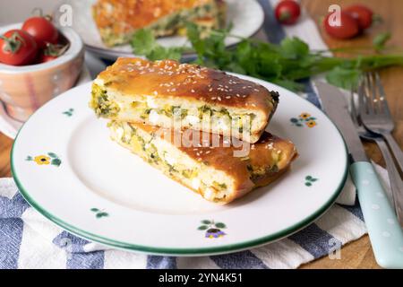 tarte gelée avec oignons verts et œufs Banque D'Images