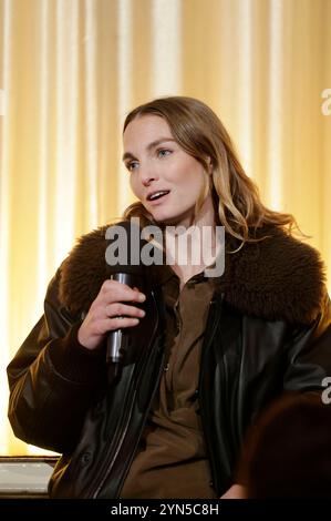 Adele Simphal BEI der Premiere des Kinofilms Der Graf von Monte Christo / le Comte de Monte-Cristo im Rahmen der 24. Französischen Filmwoche im Cinema Paris. Berlin, 23.11.2024 *** Adele Simphal à l'avant-première du film le Comte de Monte Cristo le Comte de Monte Cristo dans le cadre de la semaine du film français 24 au Cinéma Paris Berlin, 23 11 2024 Foto:xS.xGabschx/xFuturexImagex monte christo 4169 Banque D'Images