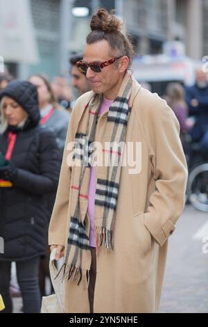 Milan, Italie. 24 novembre 2024. Teatro Lirico Giorgio Gaber, Milan, Italie, 24 novembre 2024, Ghemon pendant la FOIRE VANITÉ HISTOIRES 2024 - crédit nouvelles : Live Media Publishing Group/Alamy Live News Banque D'Images