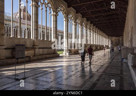 PISE, ITALIE, 10 SEPTEMBRE 2023, célèbre cimetière Camposanto près de la cathédrale de Pise, Italie, Europe Banque D'Images