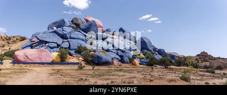 Roches peintes célèbres dans la vallée de Tafraoute, au sud du Maroc Banque D'Images