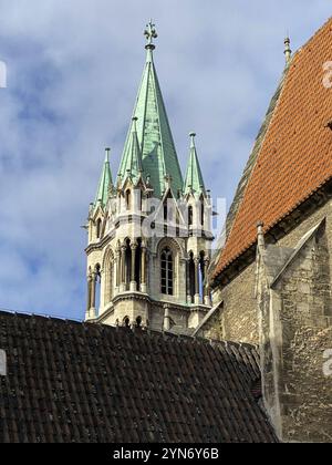 Clocher de la célèbre cathédrale de Merseburg en Saxe-Anhalt, Allemagne, Europe Banque D'Images