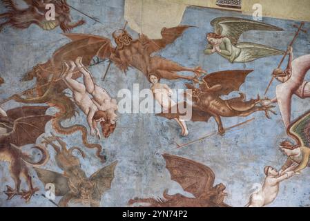 PISE, ITALIE, 17 SEPTEMBRE 2023, fresque de l'Inferno au célèbre cimetière Camposanto près de la cathédrale de Pise Banque D'Images