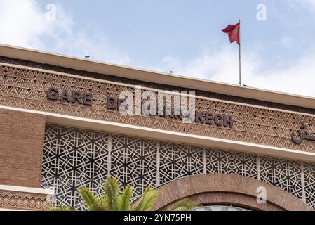 MARRAKECH, MAROC, 20 AVRIL 2023, bâtiment oriental moderne de la gare centrale de Marrakech, Maroc, Afrique Banque D'Images