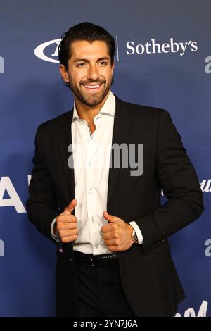 Jason Tartick aux arrivées pour le Gala inaugural de collecte de fonds de l amfAR à Las Vegas, Wynn Las Vegas, Las Vegas, Nevada, le 22 novembre, 2024. photo par : Collection JA/Everett Banque D'Images