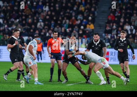 Mark Tele'a de la Nouvelle-Zélande vu en action lors du match de l'Autumn Nations Series 2025 entre l'Italie et la Nouvelle-Zélande (All Blacks) au stade Allianz. Score final Italie 11 29 Nouvelle-Zélande Banque D'Images