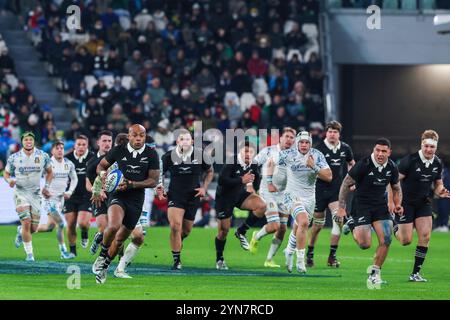 Mark Tele'a de la Nouvelle-Zélande vu en action lors du match de l'Autumn Nations Series 2025 entre l'Italie et la Nouvelle-Zélande (All Blacks) au stade Allianz. Score final Italie 11 | 29 Nouvelle-Zélande Banque D'Images