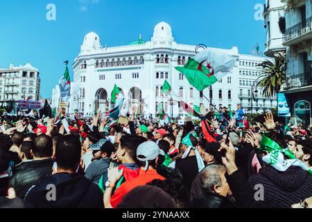 Alger Algérie - 2019 avril : manifestations de citoyens algériens Banque D'Images