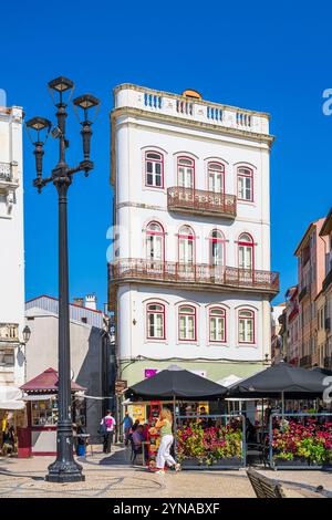 Portugal, région centrale, Coimbra, Largo da Portagem, place principale dans le centre de la ville Banque D'Images