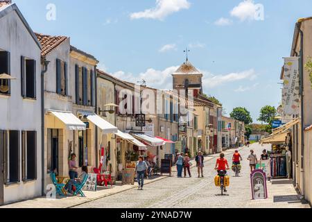 France, Charente-maritime, Saintonge, Brouage, labellisé les plus Beaux villages de France, rue principale Banque D'Images