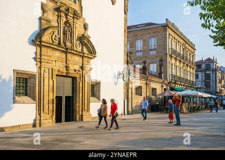 Espagne, Galice, Tui, étape sur la voie centrale portugaise, une des voies vers Santiago de Compostelle, église de San Francisco Banque D'Images