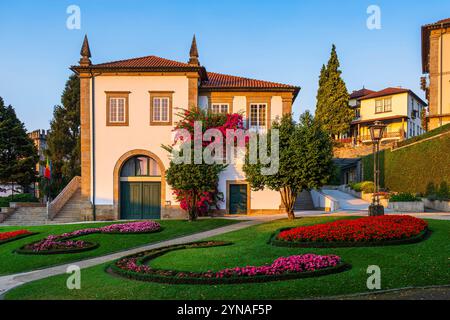 Portugal, région du Nord, Ponte de Lima, étape sur la voie centrale portugaise, une des voies vers Santiago de Compostelle, la mairie Banque D'Images