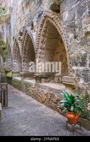 Espagne, Galice, Tui, étape sur la voie centrale portugaise, une des voies vers Saint-Jacques-de-Compostelle, le couvent de Saint-Domingue fondé au XIVe siècle abrite l'auberge de pèlerins Convento del Camino Banque D'Images