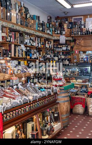 Portugal, zone nord, centre historique classé au patrimoine mondial de l'UNESCO, zone de marché Bolhao, magasin de vigne Banque D'Images