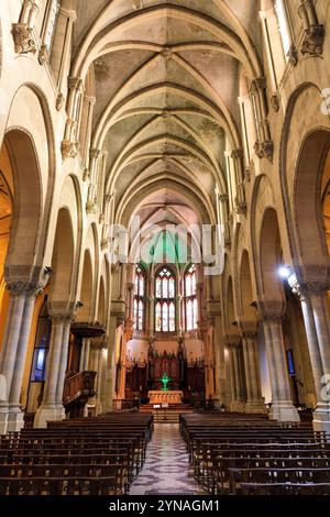 France, Gard (30), Nîmes, esplanade du général de Gaulle, eglise Sainte Perpetue Banque D'Images
