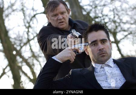 À BRUGES 2008 Universal Pictures film avec Colin Farrell à droite et Brendan Gleeson Banque D'Images