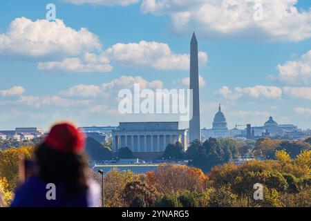 Vue sur le paysage urbain de Washington D.C. avec le Capitole des États-Unis, Washington Monument et le Sénat Banque D'Images