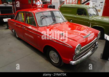 1966, JLA 83D, Ford Cortina, Radio car, London bus Museum, Brooklands, Weybridge, Angleterre, Royaume-Uni. Banque D'Images