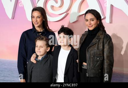 Lauren Silverman (R) assiste à la première britannique de « Moana 2 » au Cineworld Leicester Square à Londres, en Angleterre. Banque D'Images