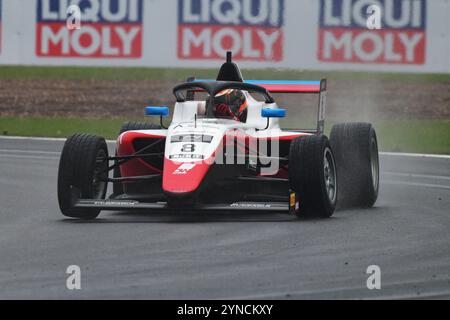 Kai Daryanani, Fortec Motorsport, ROKiT F4 British Championship, certifié par la FIA, trois courses de vingt minutes durant le week-end sur le Silverstone N. Banque D'Images