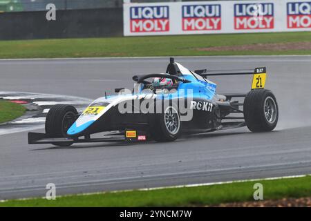 Emily Cotty, Phinsys by Argenti, ROKiT F4 British Championship, certifié par la FIA, trois courses de vingt minutes sur le week-end sur le Silverstone Na Banque D'Images