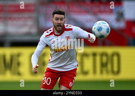 Regensburg, Deutschland. 24 novembre 2024. Fussball ; Spieltag 13 ; 2. Bundesliga ; saison 2024/2025, Jahn Regensburg gegen FC Magdeburg AM 24.11.2024 in Regensburg UBz : 30 Christian Kühlwetter, Jahn Regensburg. Crédit : dpa/Alamy Live News Banque D'Images