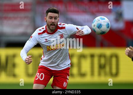 Regensburg, Deutschland. 24 novembre 2024. Fussball ; Spieltag 13 ; 2. Bundesliga ; saison 2024/2025, Jahn Regensburg gegen FC Magdeburg AM 24.11.2024 in Regensburg UBz : 30 Christian Kühlwetter, Jahn Regensburg. Crédit : dpa/Alamy Live News Banque D'Images