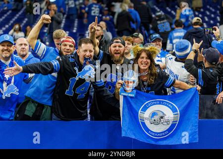 Indianapolis, Indiana, États-Unis. 24 novembre 2024. Les fans des Lions de Détroit après un match de la NFL contre les Colts d'Indianapolis au Lucas Oil Stadium d'Indianapolis, Indiana. John Mersits/CSM/Alamy Live News Banque D'Images