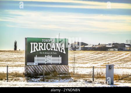 Irricana, Alberta, Canada. 19 février 2024. Irricana signe de bienvenue dans une ville de la région métropolitaine de Calgary en Alberta, Canada, Amérique du Nord Banque D'Images