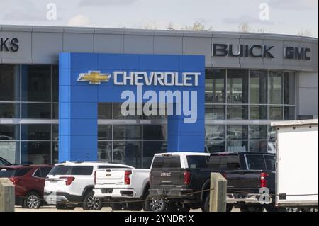 Okotoks, Alberta, Canada. 7 mai 2023. Entrée d'un concessionnaire Chevrolet Banque D'Images