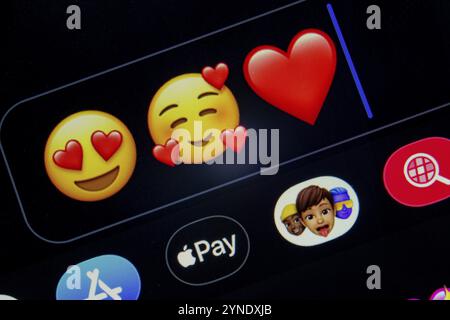 Calgary, Alberta. Canada déc. 29 2019. Saint Valentin emojis les plus populaires. Les emojis les plus romantiques de la Saint-Valentin. Illustratif Banque D'Images