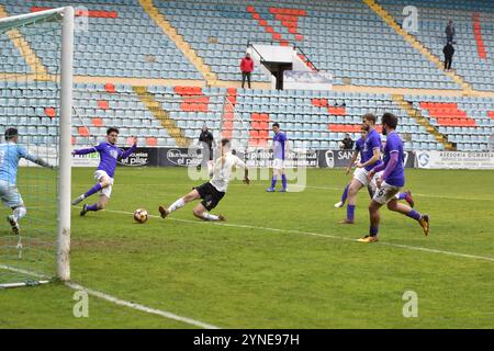 Fotografías del encuentro entre Salamanca UDS vs Becerril CF en la temporada 23/24 - Salamanca, España 12 de febrero de 2024 Banque D'Images