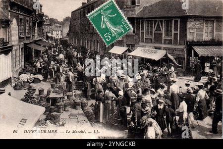 Carte postale de Dives-sur-mer - le marché vers 1910. Banque D'Images