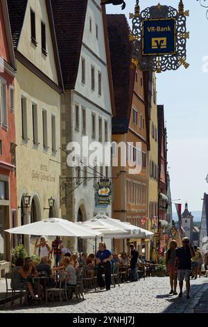 Restaurants, place du marché, Rothenburg ob der Tauber, Franconie, Bavière, Allemagne Banque D'Images