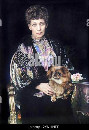 Alexandra (1844-1925) reine d'Angleterre, épouse du roi Édouard VII c. 1923 - photo colorié - coloriage ultérieur. Banque D'Images